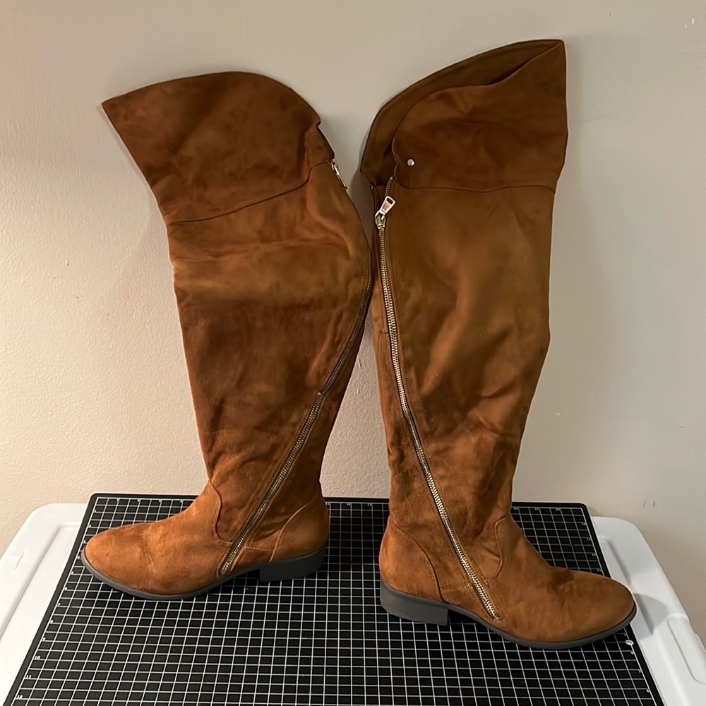 Report suede over knee boots size 8